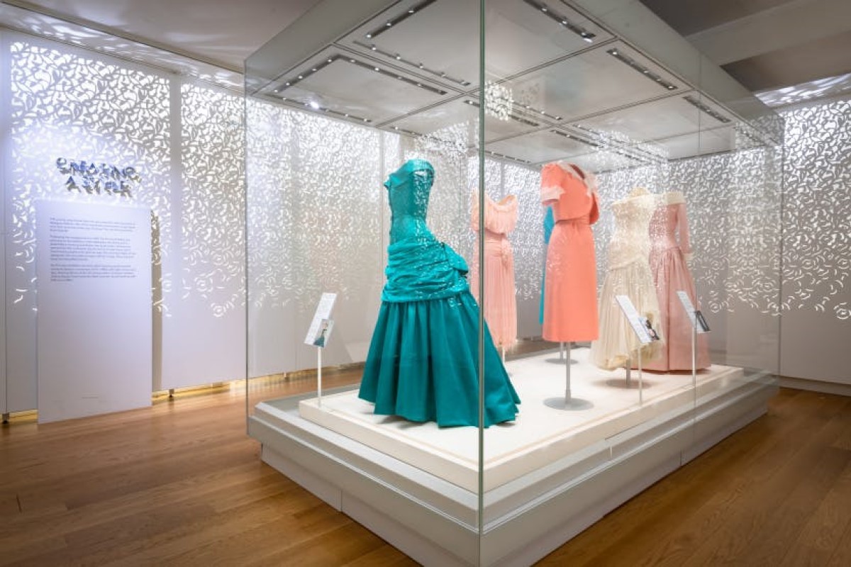 diana fashion exhibit