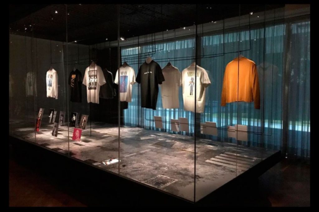Exhibition display of tshirts on hangers