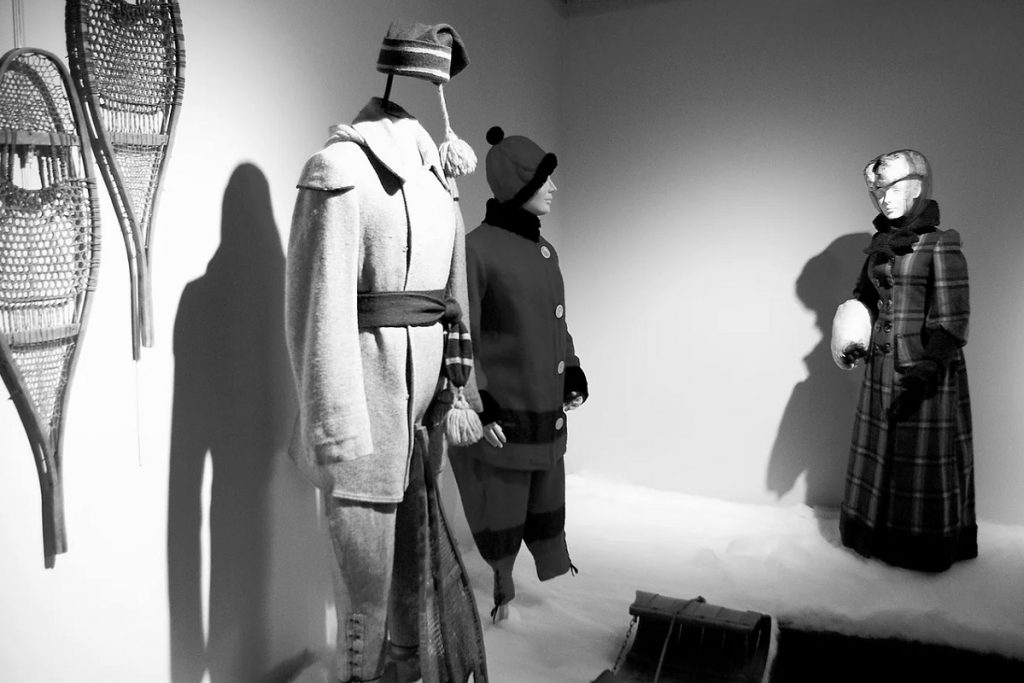Exhibition display of dressed mannequins in winter clothing